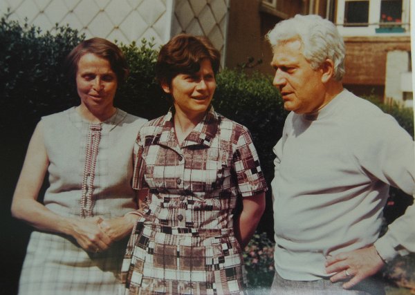 1970 - Gaston et Marie-Francoise Falisse avec Elise.jpg